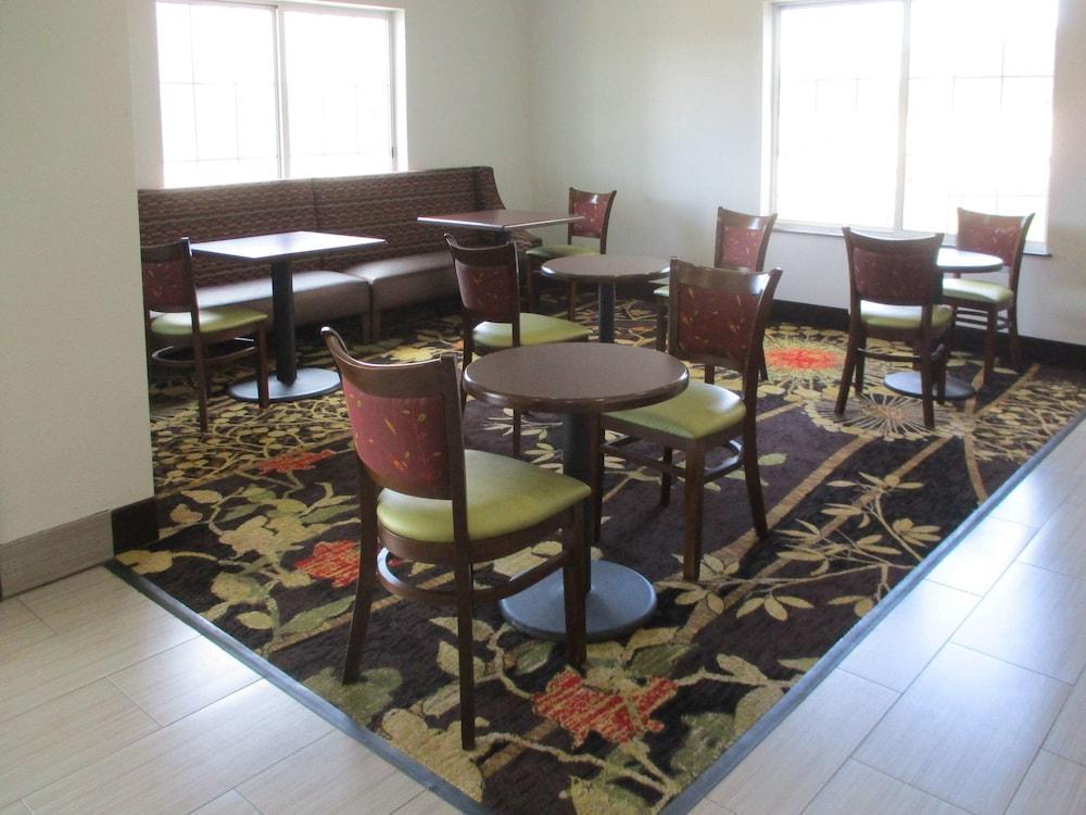 Quality Inn Leesville Экстерьер фото