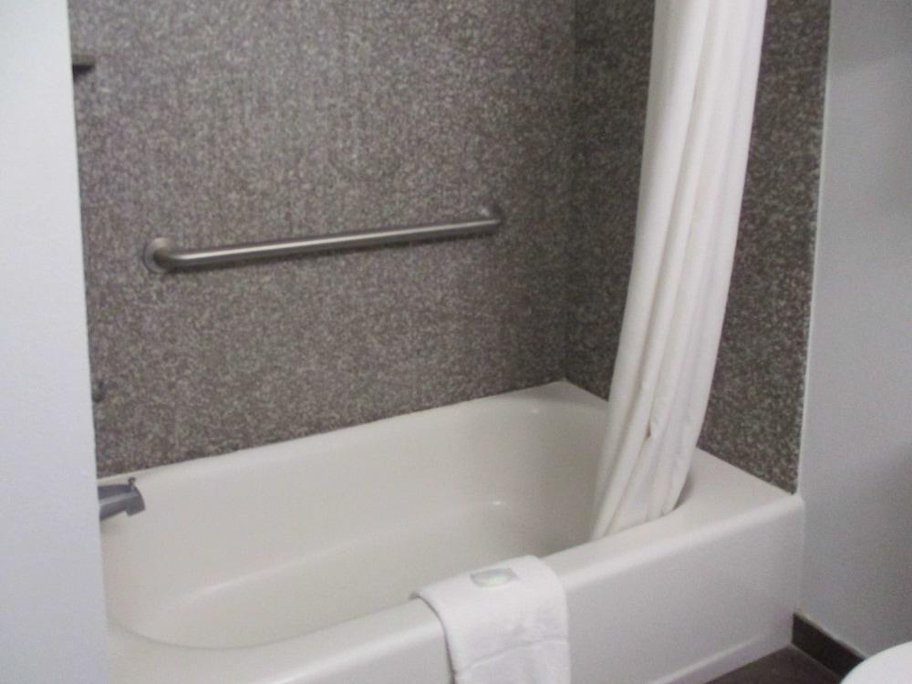 Quality Inn Leesville Экстерьер фото