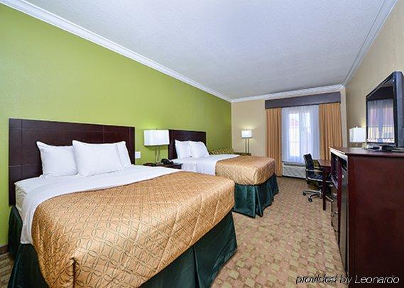 Quality Inn Leesville Экстерьер фото