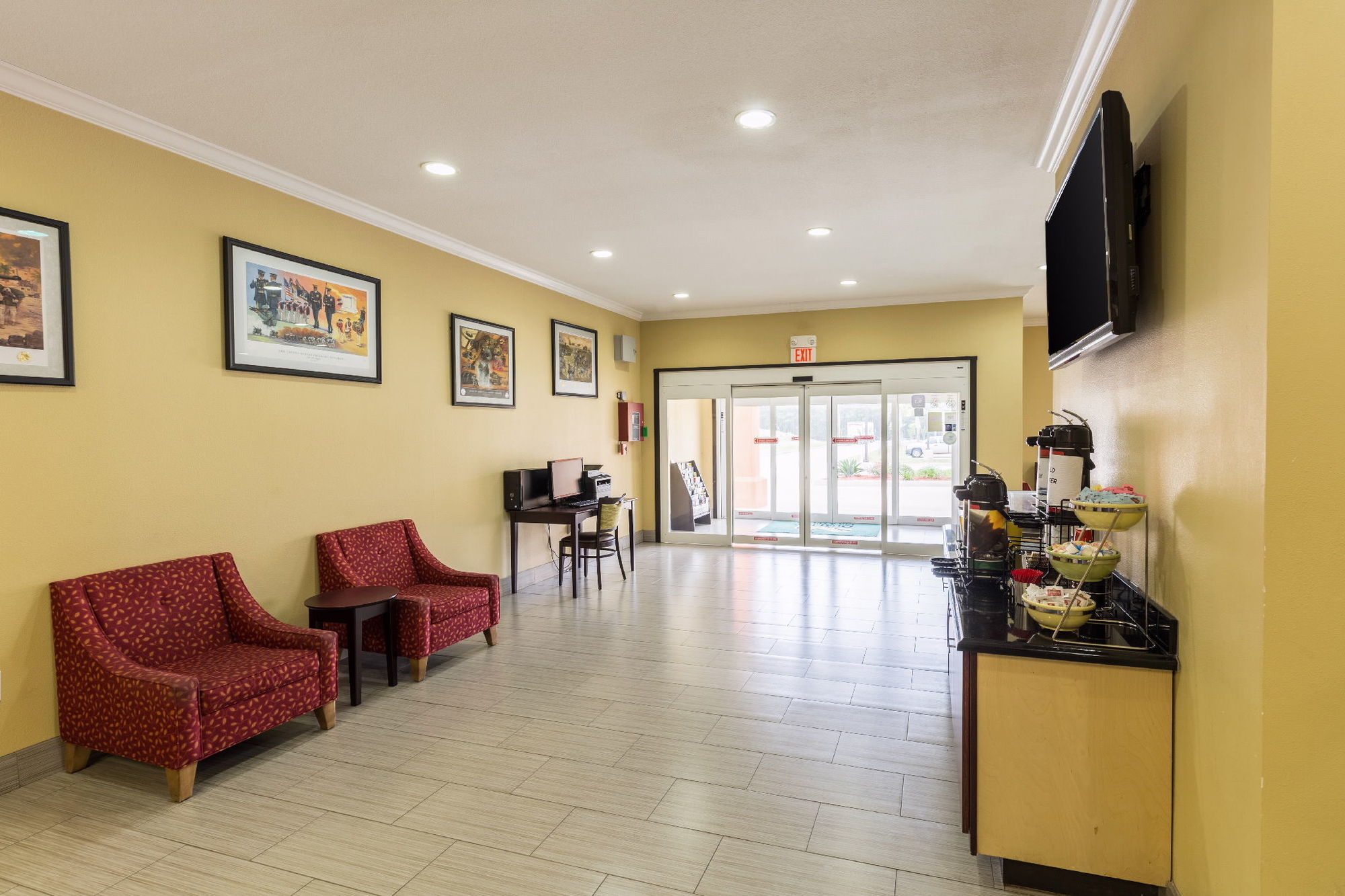 Quality Inn Leesville Интерьер фото