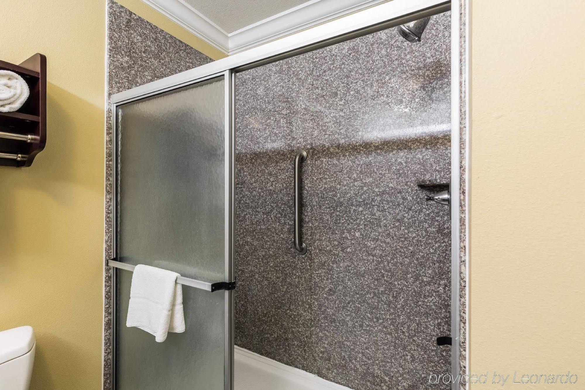 Quality Inn Leesville Экстерьер фото