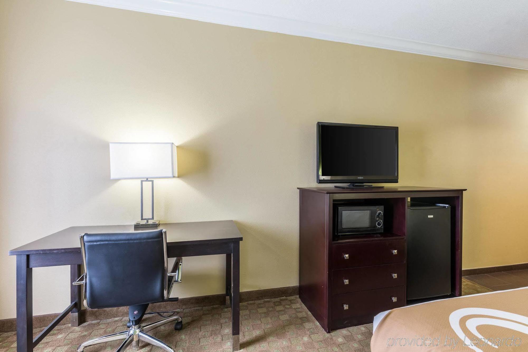 Quality Inn Leesville Экстерьер фото
